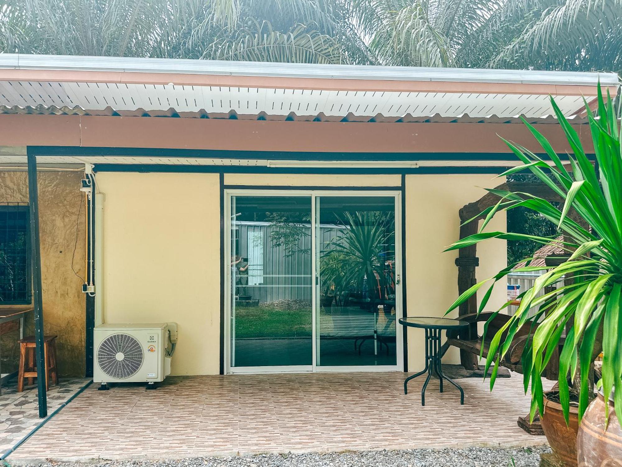Baan Panmala Guesthouse - Ao Luek, Krabi town Eksteriør bilde