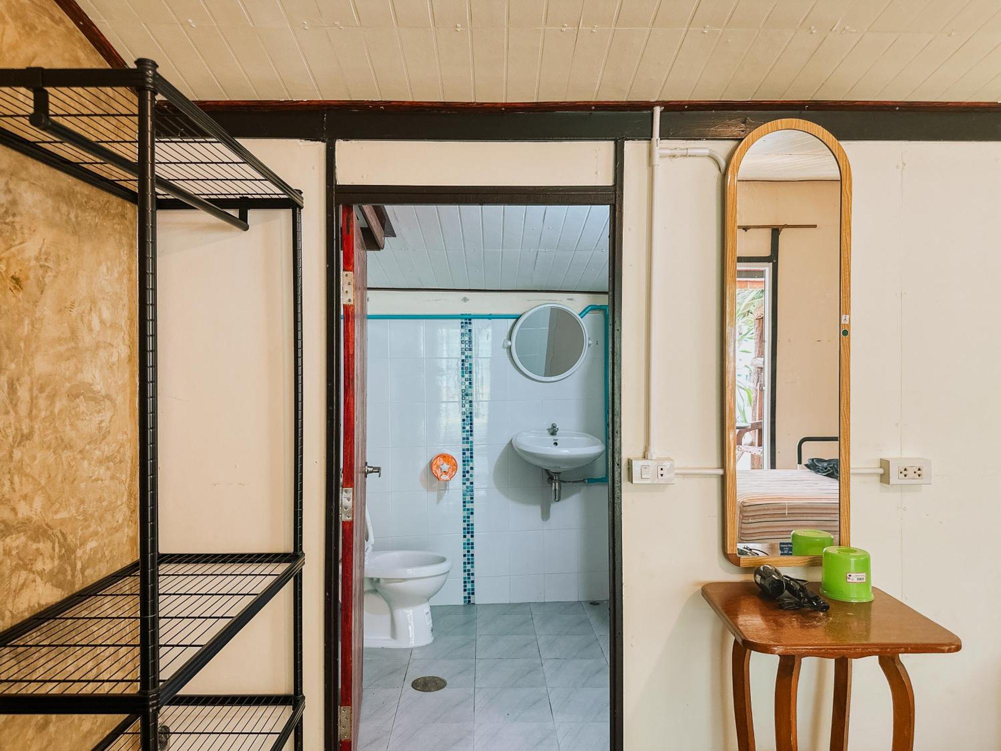 Baan Panmala Guesthouse - Ao Luek, Krabi town Eksteriør bilde