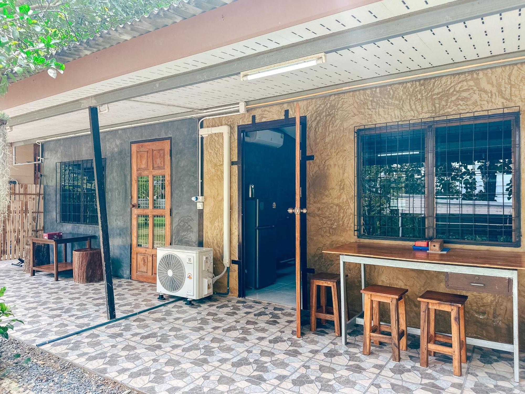 Baan Panmala Guesthouse - Ao Luek, Krabi town Eksteriør bilde