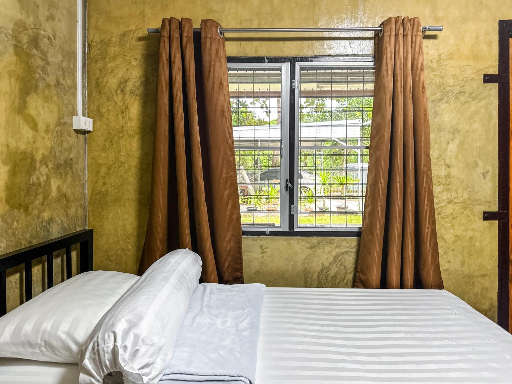 Baan Panmala Guesthouse - Ao Luek, Krabi town Eksteriør bilde